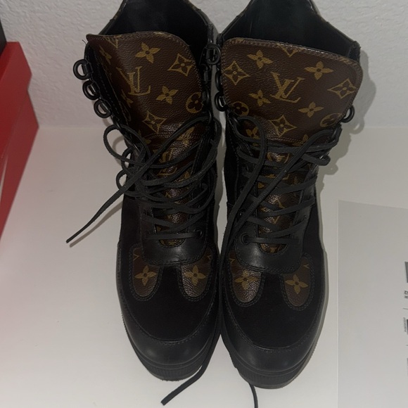 LAUREATE PLATFORM DESERT BOOT - Picture 11 of 12